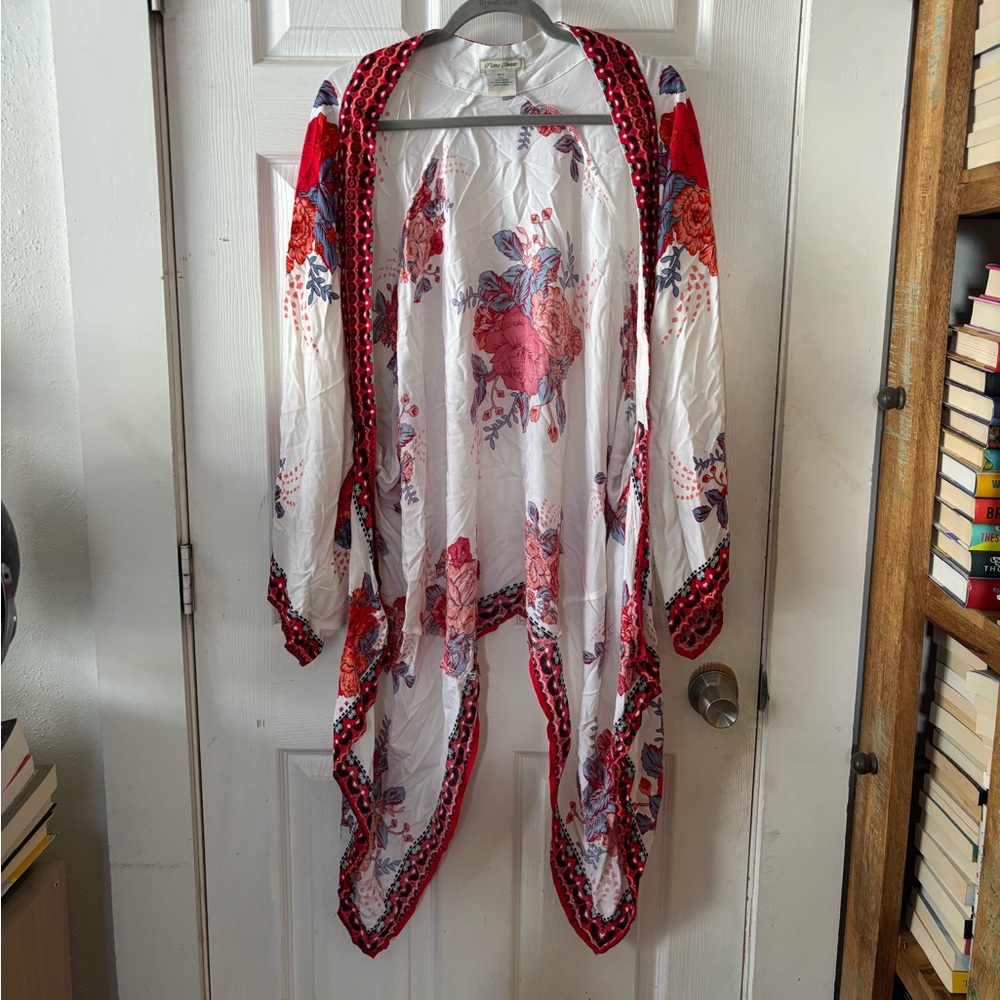 Flying Tomato Floral Kimono Size M/L